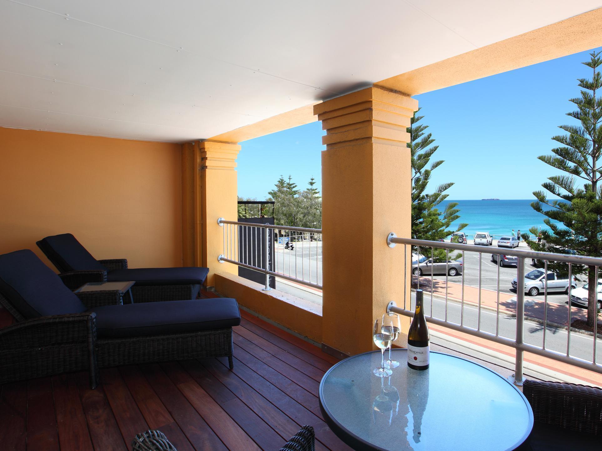 Cottesloe Beach Hotel Perth Exterior foto
